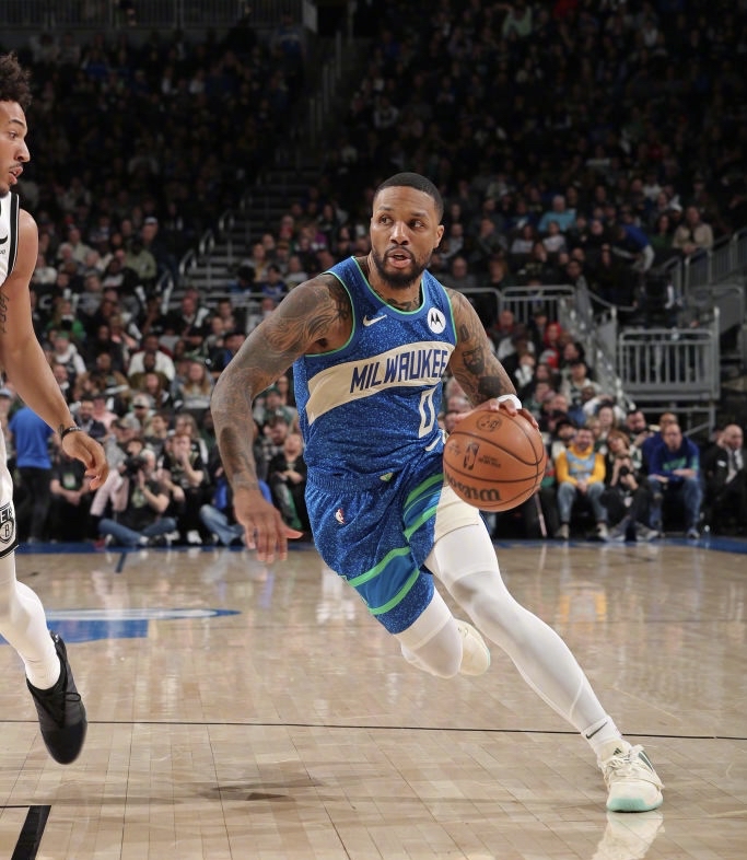 篮网击溃热火，利拉德防守