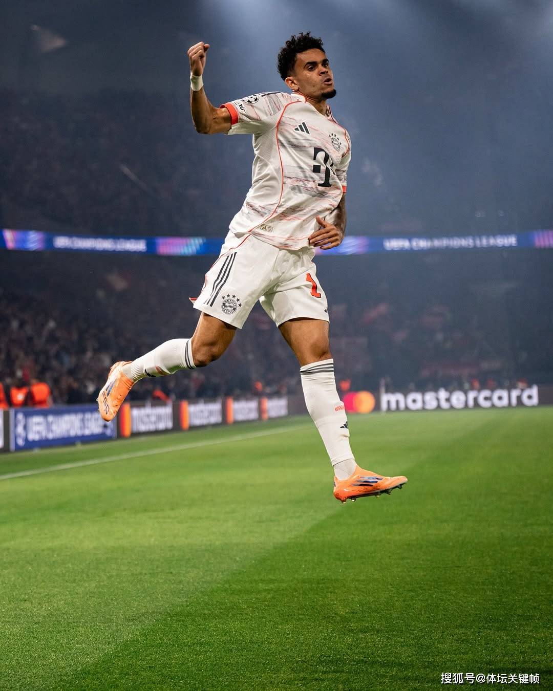 开运体育登录-拜仁慕尼黑面对欧冠资格赛的强劲对手，备战全力的简单介绍