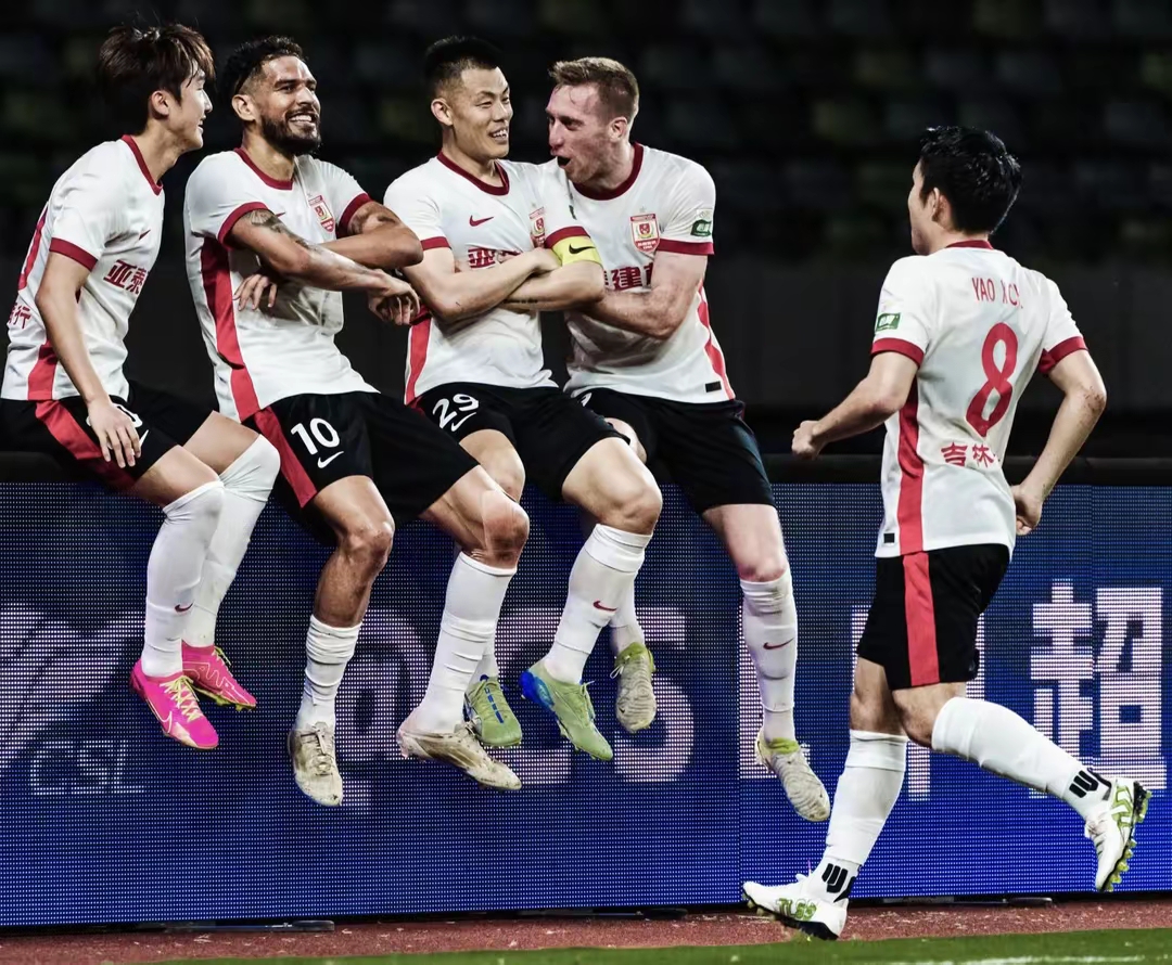 开运体育vip注册-赫塔菲客场胜出，球队士气高涨