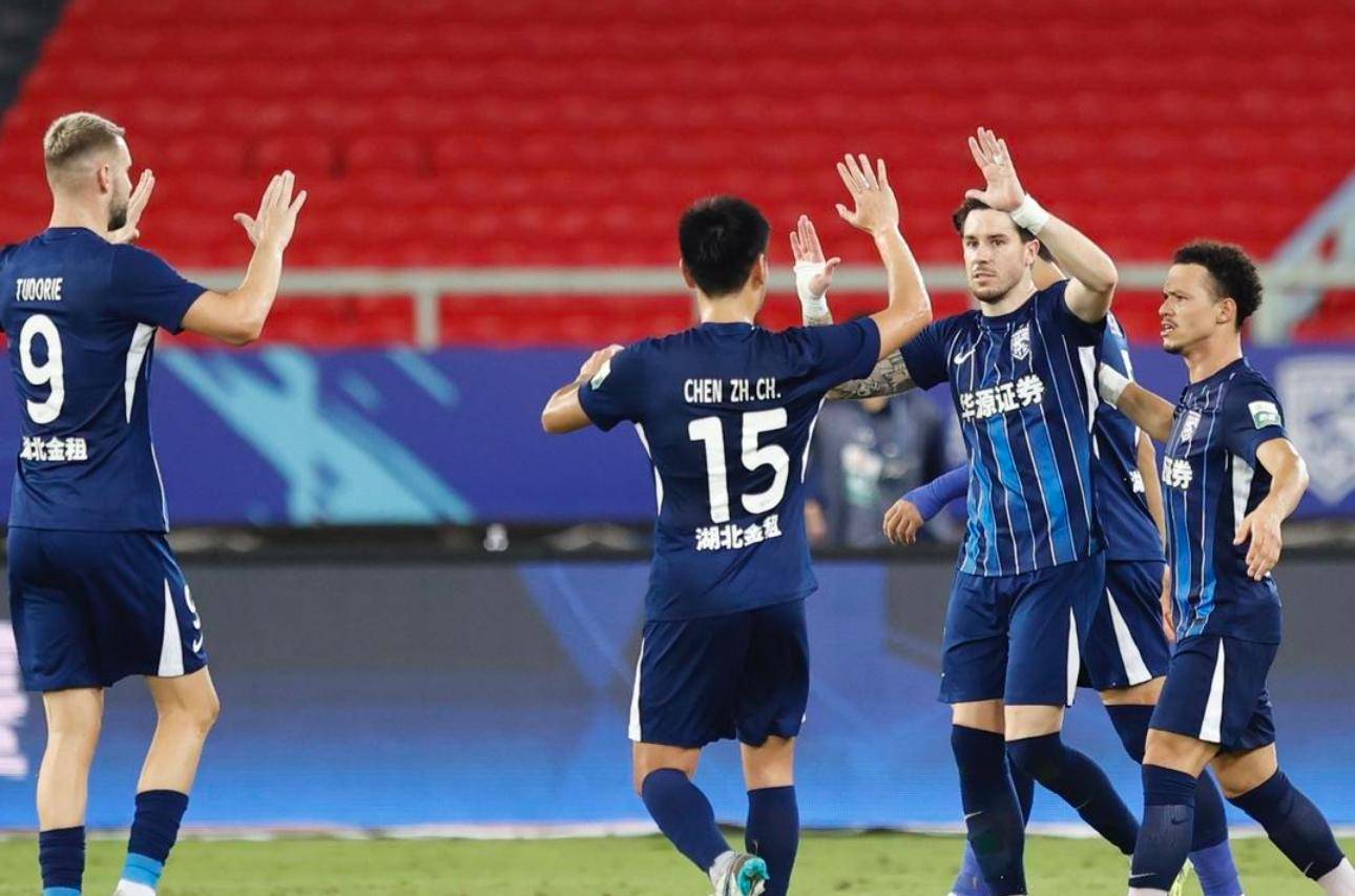 日本球队连续爆冷,中超劲旅遭遇困境 日本球队连续爆冷,中超劲旅遭遇困境