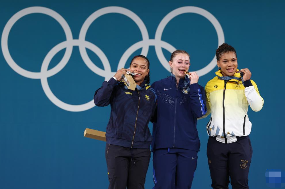 开运体育教练-女子举重赛，哥伦比亚选手夺冠