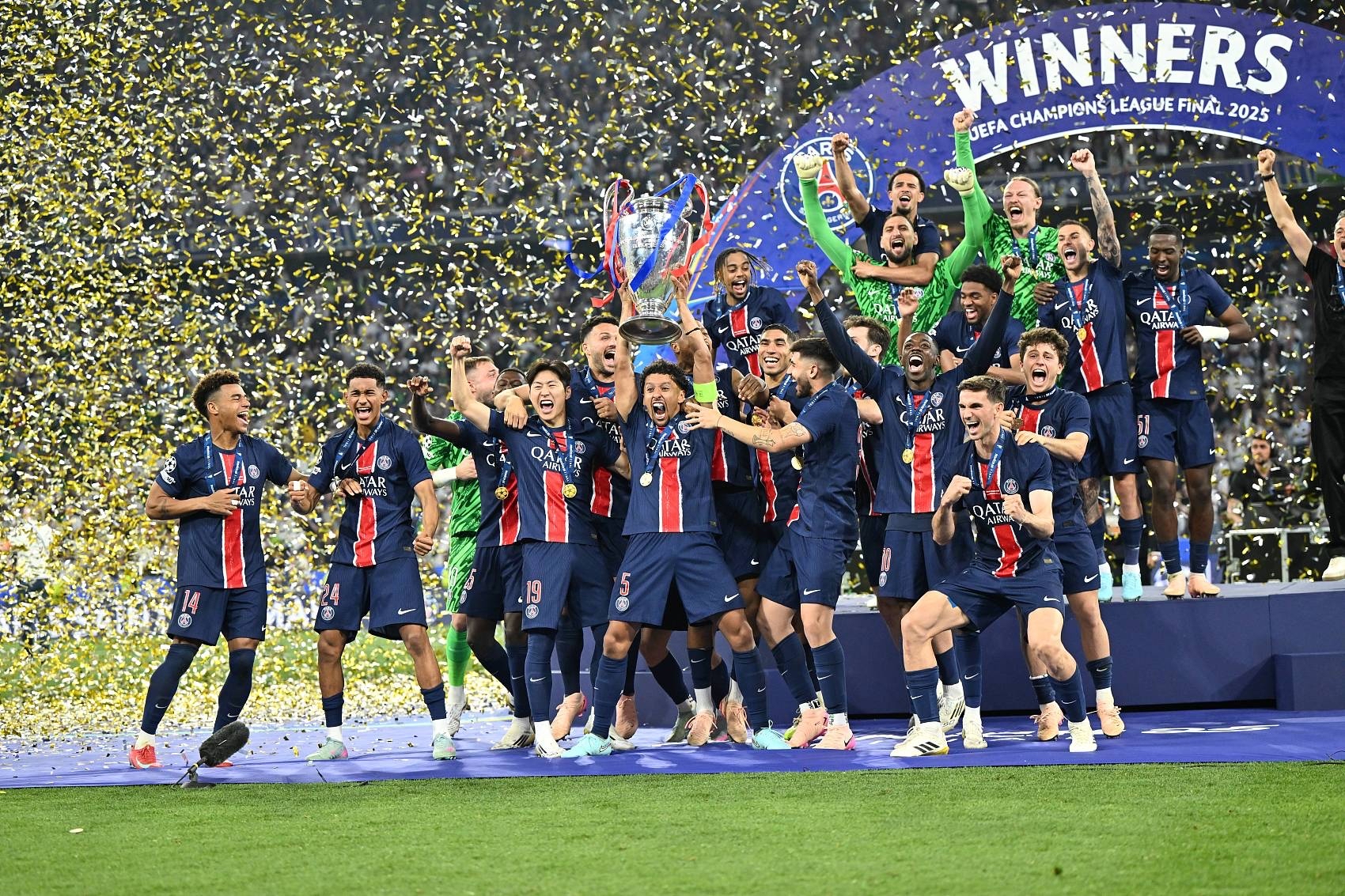 开运体育活动-曼城横扫对手，晋级欧冠八强